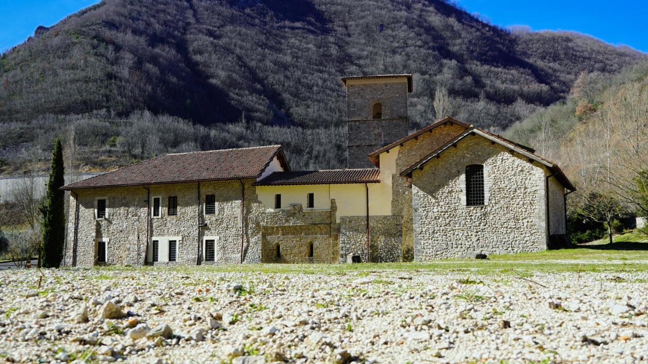 Micigliano Abbazia Ss. Quirico E Giulitta酒店 外观 照片